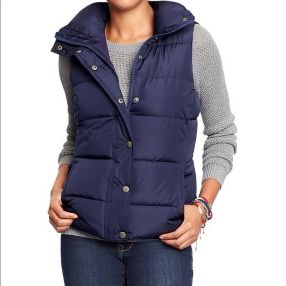 Old Navy Women's Navy Puffer Vest
